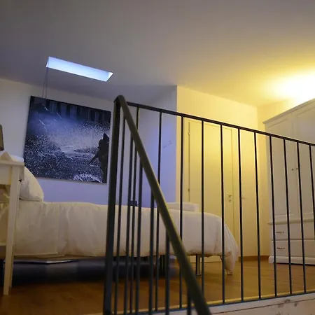 Bed and Breakfast Thule 3*